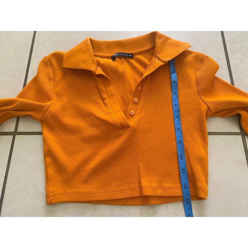 Zara Ribbed Long Sleeve Crop Top Women’s Size Small Orange Faux Button - Picture 6 of 7